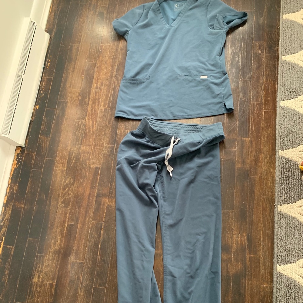 Figs Caribbean Blue Scrubs (small)
